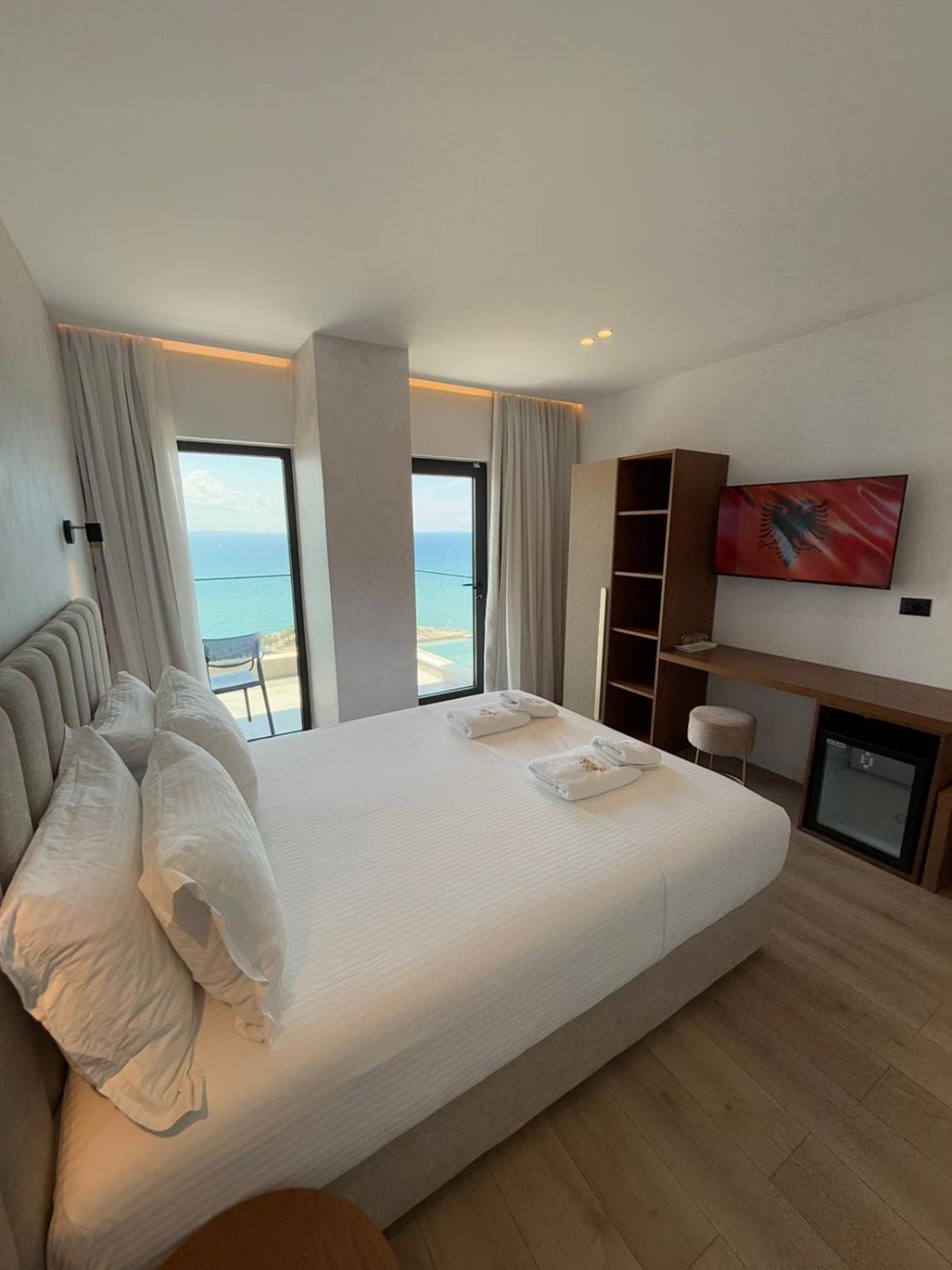 The Queen'S Lion Premium Hotel Saranda Extérieur photo