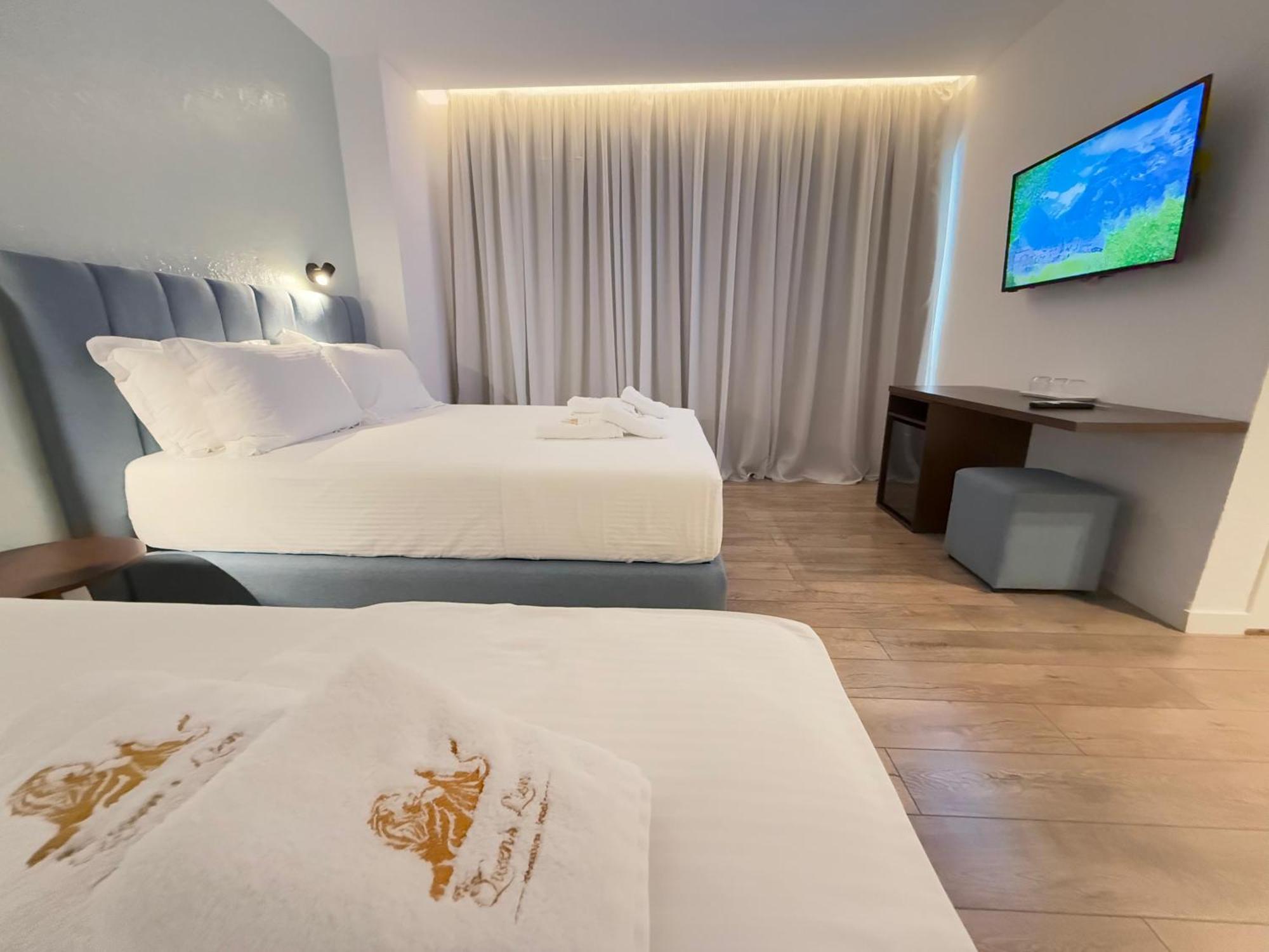 The Queen'S Lion Premium Hotel Saranda Extérieur photo